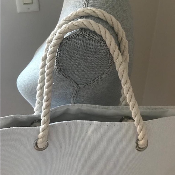 Beach Bag - Picture 3 of 8